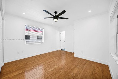 Condo in Miami Beach, Florida, 2 bedrooms  № 1819754 - photo 23