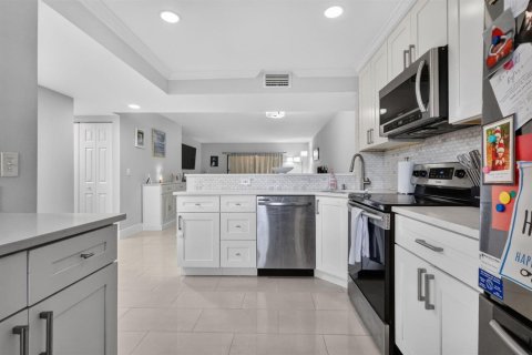 Condo in Delray Beach, Florida, 2 bedrooms № 2346143