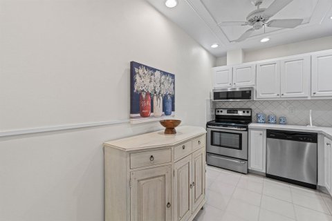 Condo in Boynton Beach, Florida, 2 bedrooms № 2187515 - photo 14