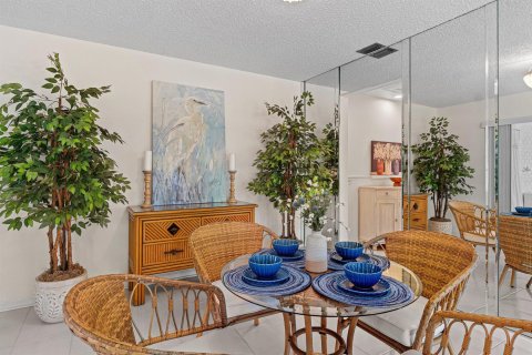 Condo in Boynton Beach, Florida, 2 bedrooms № 2187515 - photo 10