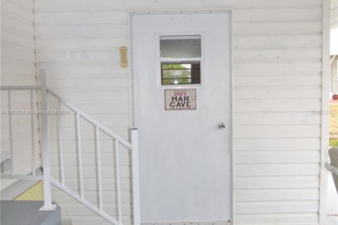 Casa en venta en Okeechobee, Florida, 2 dormitorios, 105.72 m2 № 1688839 - foto 26