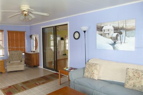 Casa en venta en Okeechobee, Florida, 2 dormitorios, 105.72 m2 № 1688839 - foto 10
