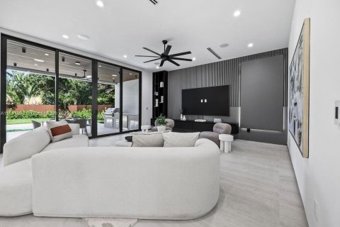 Villa ou maison à vendre à Fort Lauderdale, Floride: 4 chambres, 338.35 m2 № 1833901 - photo 18