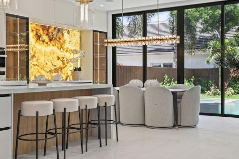 Villa ou maison à vendre à Fort Lauderdale, Floride: 4 chambres, 338.35 m2 № 1833901 - photo 6