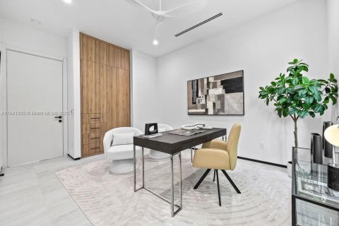 Villa ou maison à vendre à Fort Lauderdale, Floride: 4 chambres, 338.35 m2 № 1833901 - photo 25
