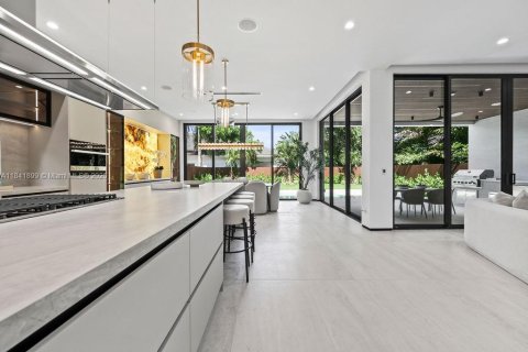 Villa ou maison à vendre à Fort Lauderdale, Floride: 4 chambres, 338.35 m2 № 1833901 - photo 13