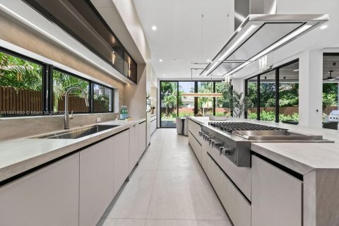 Villa ou maison à vendre à Fort Lauderdale, Floride: 4 chambres, 338.35 m2 № 1833901 - photo 12