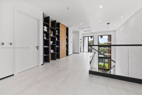 Villa ou maison à vendre à Fort Lauderdale, Floride: 4 chambres, 338.35 m2 № 1833901 - photo 29