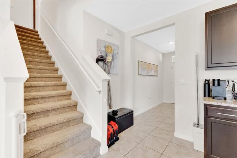 Casa en alquiler en Winter Haven, Florida, 6 dormitorios, 250.46 m2 № 2232601 - foto 16