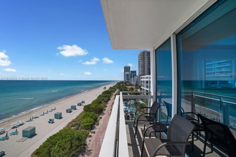 Condominio en venta en Miami Beach, Florida, 2 dormitorios, 109.72 m2 № 1830411 - foto 23
