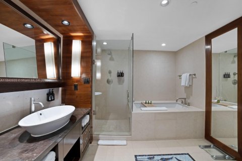 Copropriété à vendre à Miami Beach, Floride: 2 chambres, 109.72 m2 № 1830411 - photo 20