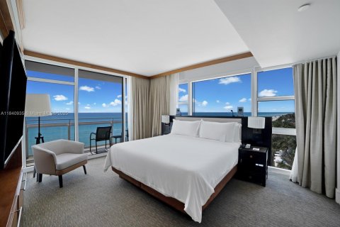 Copropriété à vendre à Miami Beach, Floride: 2 chambres, 109.72 m2 № 1830411 - photo 12