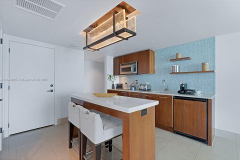 Copropriété à vendre à Miami Beach, Floride: 2 chambres, 109.72 m2 № 1830411 - photo 11