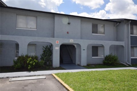 Condo in Orlando, Florida, 1 bedroom  № 2216831 - photo 5