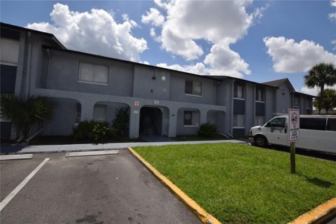 Condo in Orlando, Florida, 1 bedroom  № 2216831 - photo 4
