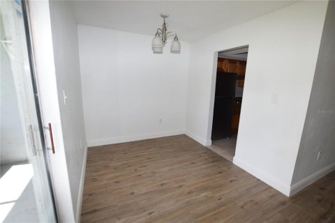 Condo in Orlando, Florida, 1 bedroom  № 2216831 - photo 17