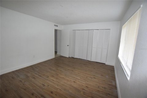 Condo in Orlando, Florida, 1 bedroom  № 2216831 - photo 26