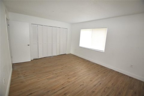 Condo in Orlando, Florida, 1 bedroom  № 2216831 - photo 27