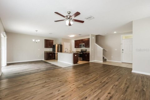 Villa ou maison à louer à Plant City, Floride: 4 chambres, 195.84 m2 № 1902778 - photo 4
