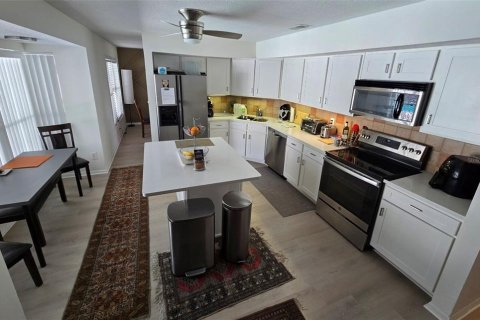 Casa en venta en Orlando, Florida, 3 dormitorios, 159.05 m2 № 1912147 - foto 15