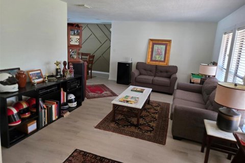 Casa en venta en Orlando, Florida, 3 dormitorios, 159.05 m2 № 1912147 - foto 5