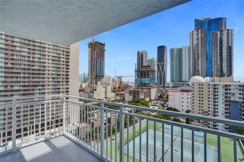 Condominio en venta en Miami, Florida, 2 dormitorios, 78.78 m2 № 1929939 - foto 28