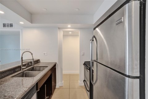 Condominio en venta en Miami, Florida, 2 dormitorios, 78.78 m2 № 1929939 - foto 25