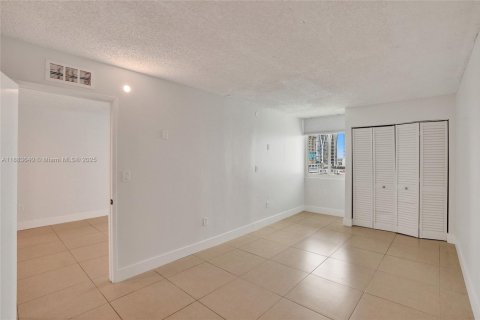 Condominio en venta en Miami, Florida, 2 dormitorios, 78.78 m2 № 1929939 - foto 8