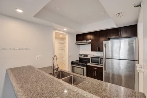 Condominio en venta en Miami, Florida, 2 dormitorios, 78.78 m2 № 1929939 - foto 23