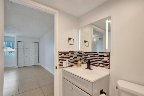 Condominio en venta en Miami, Florida, 2 dormitorios, 78.78 m2 № 1929939 - foto 10