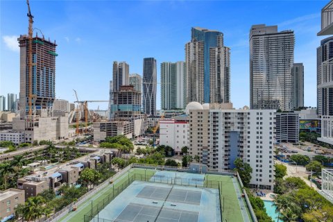 Condominio en venta en Miami, Florida, 2 dormitorios, 78.78 m2 № 1929939 - foto 2