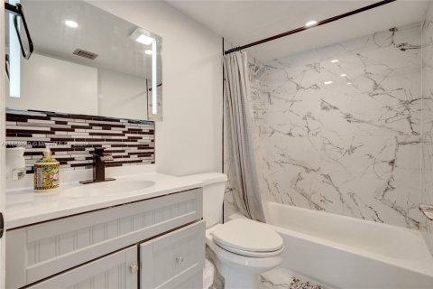 Condominio en venta en Miami, Florida, 2 dormitorios, 78.78 m2 № 1929939 - foto 9