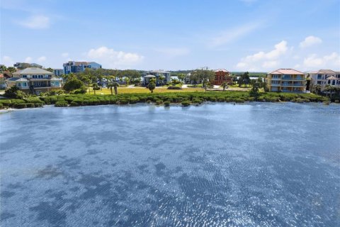 Casa en venta en Port Richey, Florida, 4 dormitorios, 455.69 m2 № 2329155 - foto 24