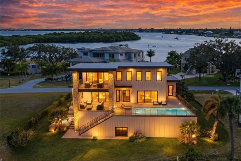 Casa en venta en Port Richey, Florida, 4 dormitorios, 455.69 m2 № 2329155 - foto 7