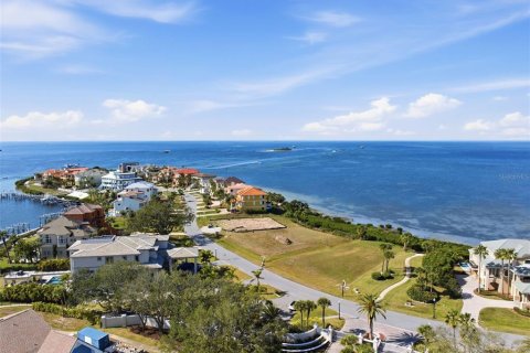 Casa en venta en Port Richey, Florida, 4 dormitorios, 455.69 m2 № 2329155 - foto 27