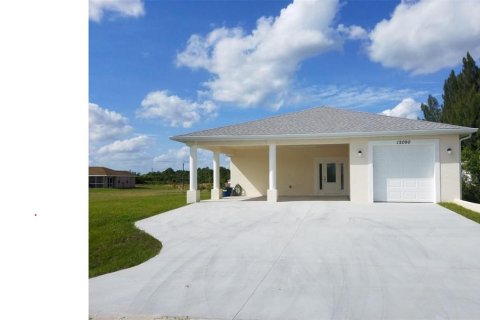 Villa ou maison à vendre à North Port, Floride: 2 chambres, 140.47 m2 № 1561584 - photo 1