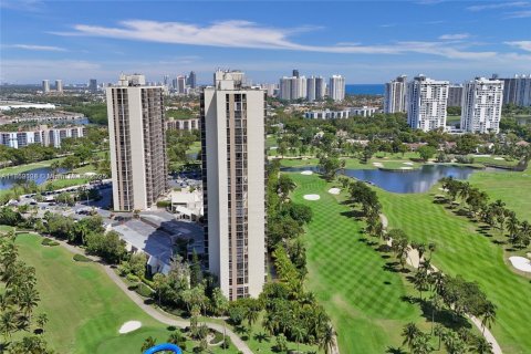 Copropriété à vendre à Aventura, Floride: 1 chambre, 96.43 m2 № 1958671 - photo 2