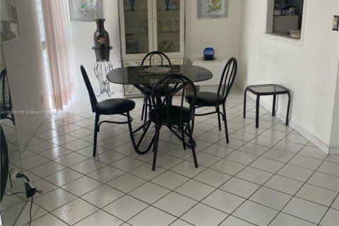 Copropriété à vendre à Aventura, Floride: 1 chambre, 96.43 m2 № 1958671 - photo 8