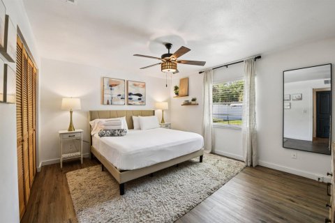 House in Merrit Island, Florida 3 bedrooms, 163.69 sq.m. № 2083481 - photo 29