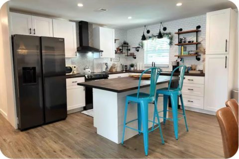 House in Merrit Island, Florida 3 bedrooms, 163.69 sq.m. № 2083481 - photo 2