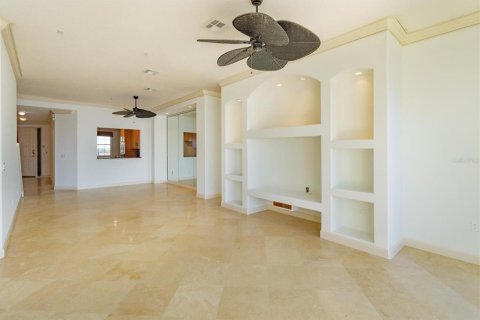Condominio en venta en Orlando, Florida, 3 dormitorios, 315.96 m2 № 2165885 - foto 15