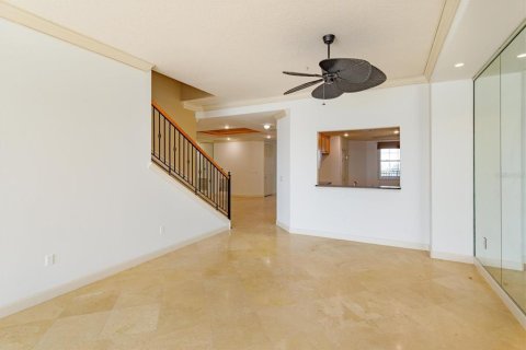 Condominio en venta en Orlando, Florida, 3 dormitorios, 315.96 m2 № 2165885 - foto 11