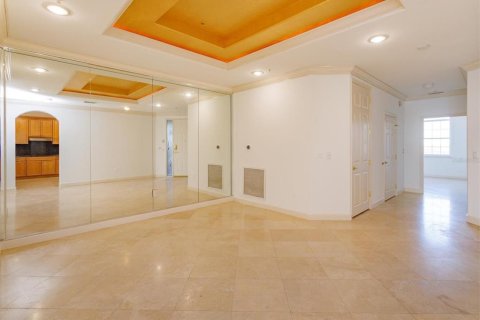 Condominio en venta en Orlando, Florida, 3 dormitorios, 315.96 m2 № 2165885 - foto 5