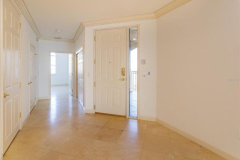 Condominio en venta en Orlando, Florida, 3 dormitorios, 315.96 m2 № 2165885 - foto 3