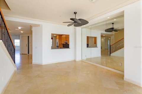 Condominio en venta en Orlando, Florida, 3 dormitorios, 315.96 m2 № 2165885 - foto 10