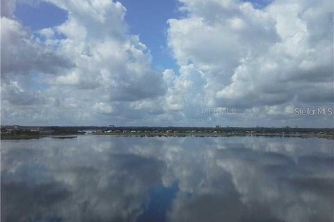 Condo in Orlando, Florida, 3 bedrooms № 2165885