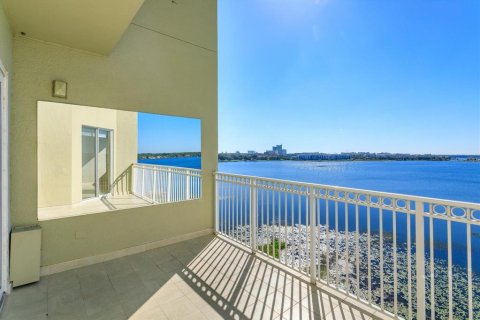 Condominio en venta en Orlando, Florida, 3 dormitorios, 315.96 m2 № 2165885 - foto 18