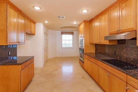 Condominio en venta en Orlando, Florida, 3 dormitorios, 315.96 m2 № 2165885 - foto 8