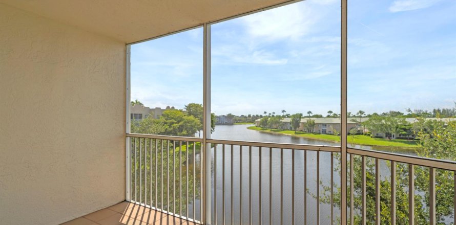 Condo in Tamarac, Florida, 2 bedrooms  № 2245664