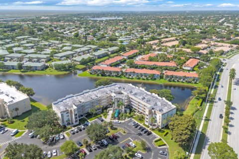 Condo in Tamarac, Florida, 2 bedrooms  № 2245664 - photo 28